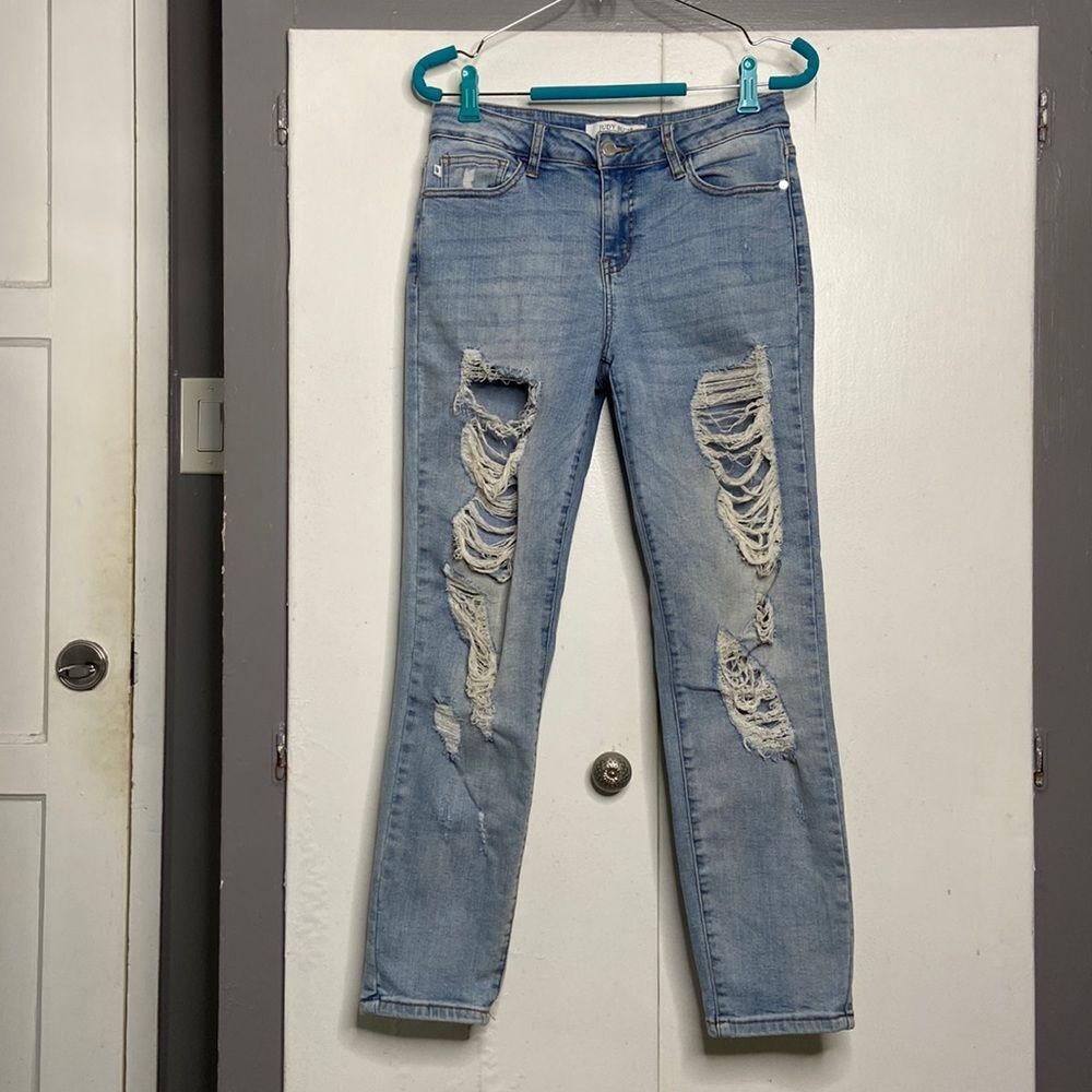 Judy Blue Jeans Womens 5/27 destroyed Mid rise Boyfriend Fit Distressed Denim